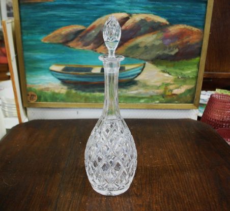 (n-7445) Kristallist karahvin