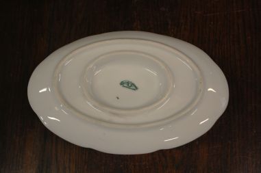 (n-7450/3) Epiag Royal Porcelain, põldmarjadega  kastmenõu