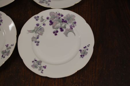 (n-7450/6) Epiag Royal Porcelain, põldmarjadega  salatitaldrikud, 4tk
