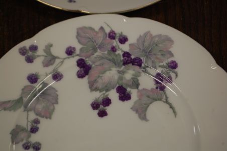 (n-7450/6) Epiag Royal Porcelain, põldmarjadega  salatitaldrikud, 4tk