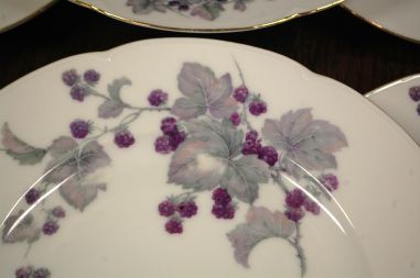 (n-7450/7) Epiag Royal Porcelain, põldmarjadega  praetaldrikud, 6tk