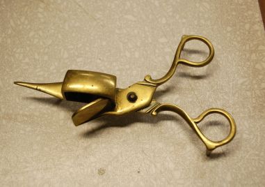 (n-7458) Küünlakustutaja