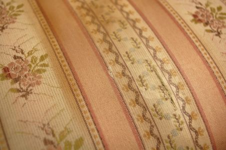 (L-311) Käetugedega tool