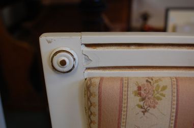 (L-311) Käetugedega tool