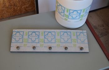 (L-726) Vana kohupiima ümbrispaberiga köögirätiku nagi 2