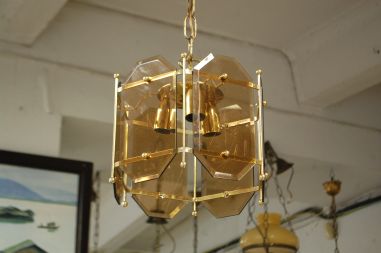 (n-7416) Klaasist tahuline disainlaelamp