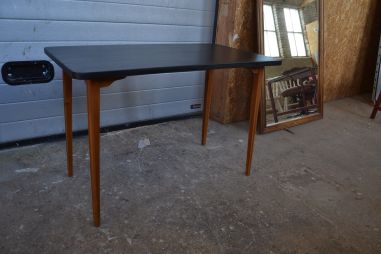 (L-727) Retro diivanilaud