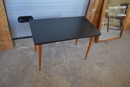 (L-727) Retro diivanilaud