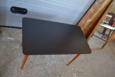 (L-727) Retro diivanilaud