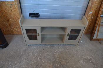 (L-731) Suurem seinakapp või madalam puhvet 2