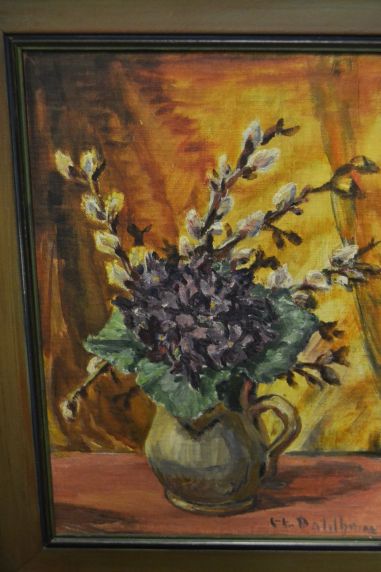 (P-1089) Papil vaasiga maal, signeeritud