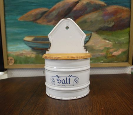 (L-738) Emaileeritud soolavakk puitkaanega