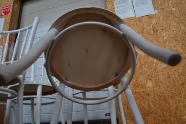 (L-739) Valged viinitoolid, 6 tk komplektis