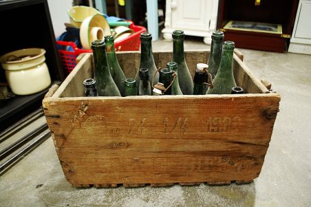 (10-721/5) Vana pudelitega kast, 1968