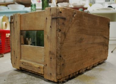 (10-721/5) Vana pudelitega kast, 1968