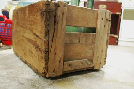 (10-721/5) Vana pudelitega kast, 1968