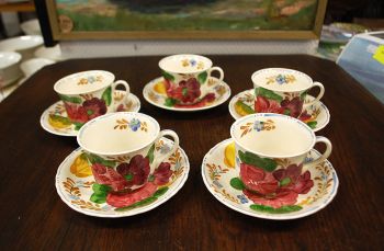 (n-4810/3) Simpsons LTD. Belle Fiore kohvitassid-taldrikud 5tk, käsitöö