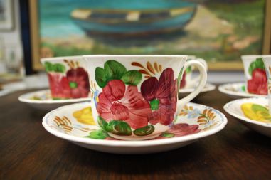 (n-4810/3) Simpsons LTD. Belle Fiore kohvitassid-taldrikud 5tk, käsitöö