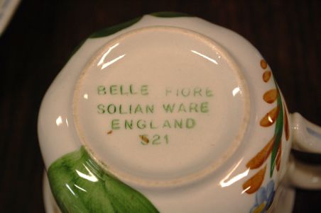 (n-4810/3) Simpsons LTD. Belle Fiore kohvitassid-taldrikud 5tk, käsitöö