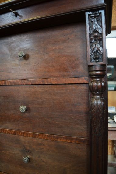 (L-745) Vana sahtlitega kummut