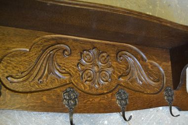 (n-7501) Mütsiriiuliga riidenagi