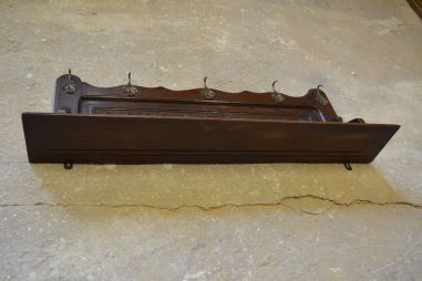 (n-7502) Suurem pardidekooriga mütsiriiuliga seinanagi