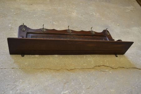 (n-7502) Suurem pardidekooriga mütsiriiuliga seinanagi