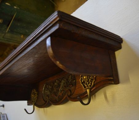 (n-7516) Nagidega riiul