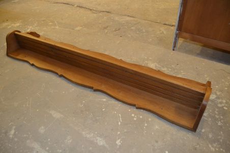 (n-7519) Suurem riiuliga nagi, köögiriiul