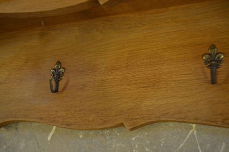 (n-7519) Suurem riiuliga nagi, köögiriiul