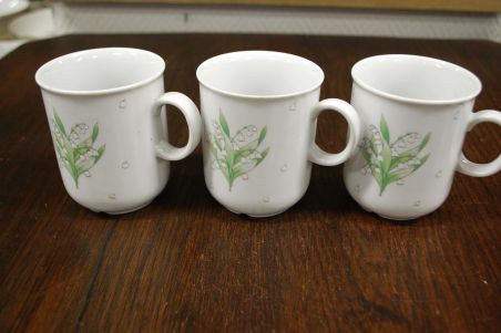 (n-7521/7) Bavaria Seltmann Weiden, piibelehtedega kruusid, 3tk