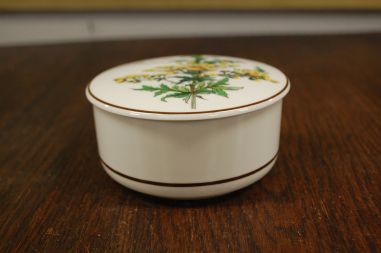 (n-7523/2) Villeroy & Boch Botanica toos Chrysanthemum parthenium