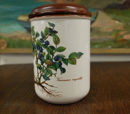 (n-7523/3) Villeroy & Boch Botanica kõrge puitkaanega toos Vaccinium myrtillus