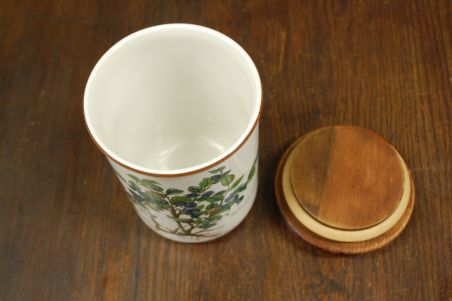 (n-7523/3) Villeroy & Boch Botanica kõrge puitkaanega toos Vaccinium myrtillus