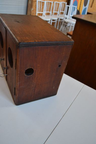 (n-7542) Huvitav rustikaalne seinakapp