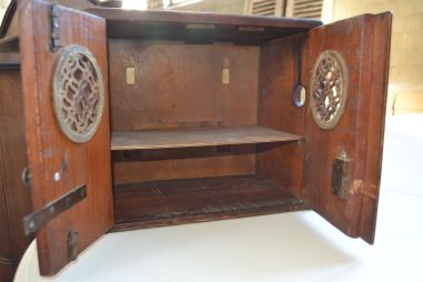 (n-7542) Huvitav rustikaalne seinakapp