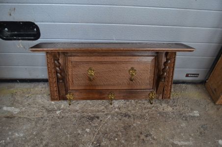 (n-7545) Mütsiriiuliga seinanagi