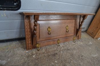 (n-7545) Mütsiriiuliga seinanagi