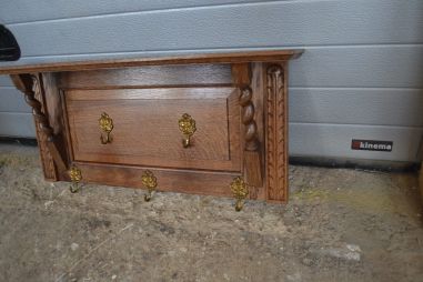 (n-7545) Mütsiriiuliga seinanagi