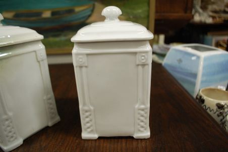 (n-7552) Victoria, 3 suurt toosi komplektis