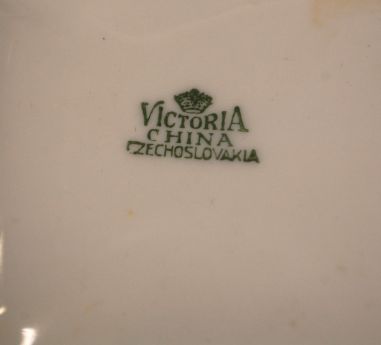 (n-7552) Victoria, 3 suurt toosi komplektis