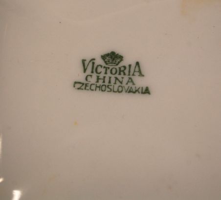 (n-7552) Victoria, 3 suurt toosi komplektis