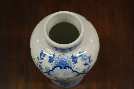 (n-7555) Suurem veskiga vaas