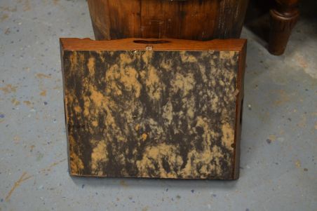 (n-7561/1) Kassiga trükipilt ilusas puitraamis