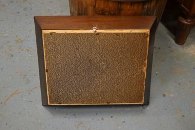 (n-7561/2) Kassiga trükipilt ilusas puitraamis