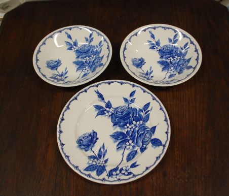 (n-7563) Broadhurst Staffordshire, Victoria  vaagen ja -2 kaussi komplektis