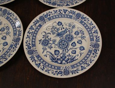 (n-7564) Broadhurst Staffordshire Nankin lindudega praetaldrikud, 4tk