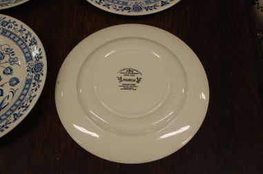 (n-7564) Broadhurst Staffordshire Nankin lindudega praetaldrikud, 4tk