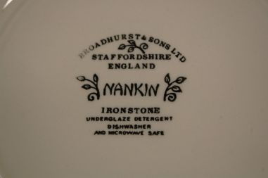 (n-7564) Broadhurst Staffordshire Nankin lindudega praetaldrikud, 4tk