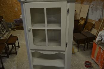 (L-748) Valge nurgakapp 2